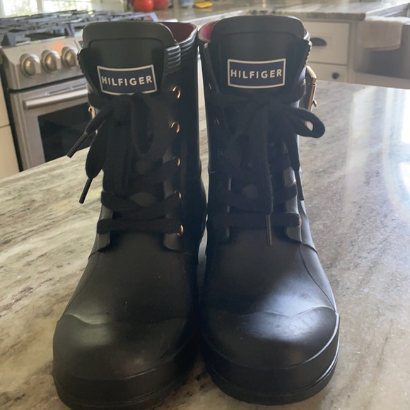 Hilfiger rain boots - Picture 2 of 6